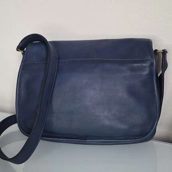 Coach | *Rare* Town Bag 4090 In   Blue 💙 - Picture 8 of 14